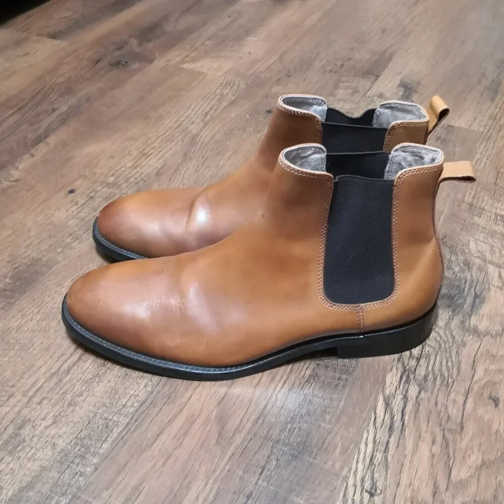 Banana Republic‎ Men’s Tan Chelsea Leather Ankle Boots  Size 9